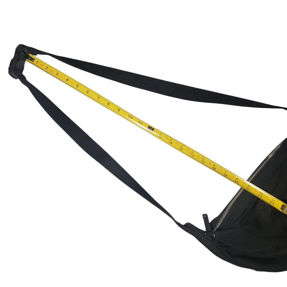 Betsey Johnson Crossbody Bag Purse Black Solid Half-Moon Crescent Casual Sporty - Picture 9 of 11